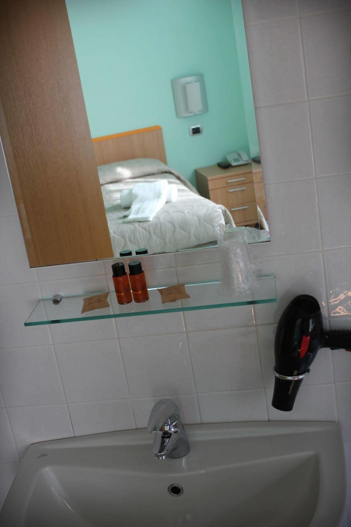 Hh Il Gabbiano Hotell La Spezia Exteriör bild