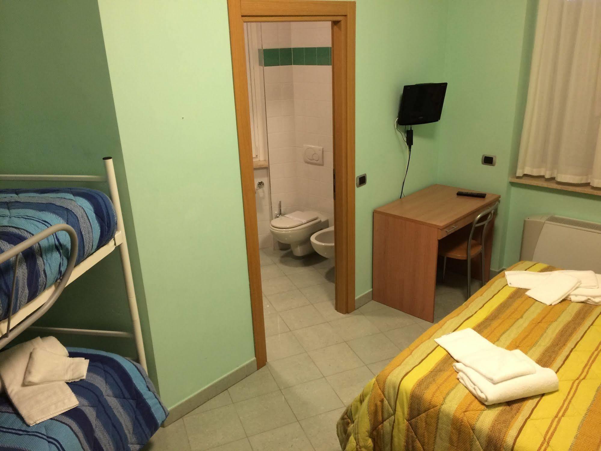 Hh Il Gabbiano Hotell La Spezia Exteriör bild
