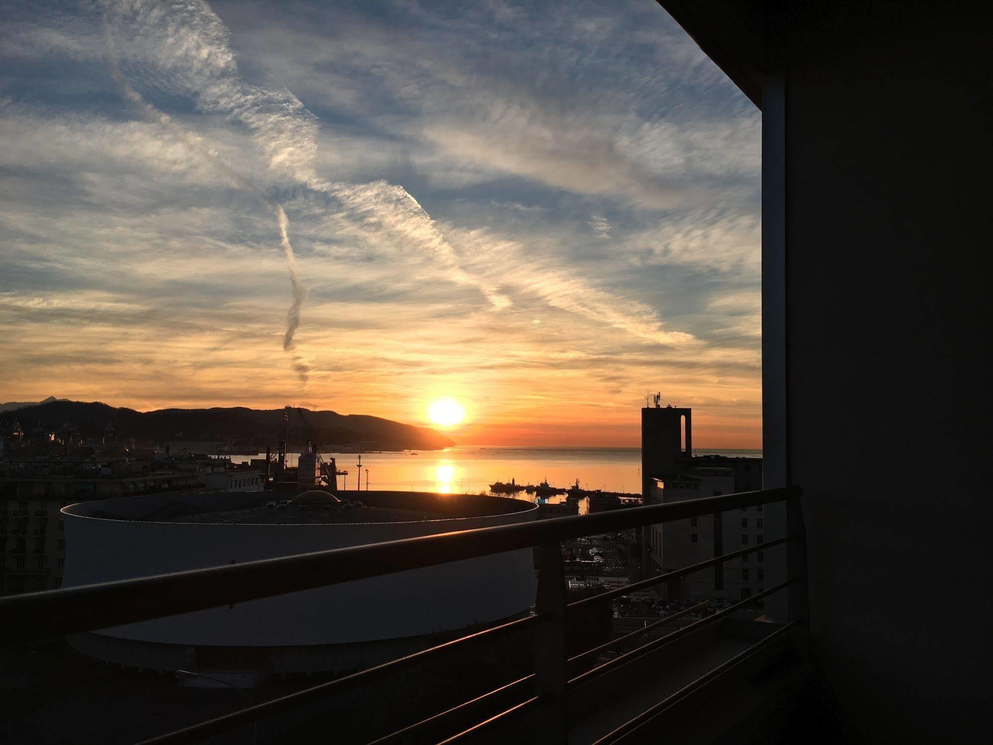 Hh Il Gabbiano Hotell La Spezia Exteriör bild