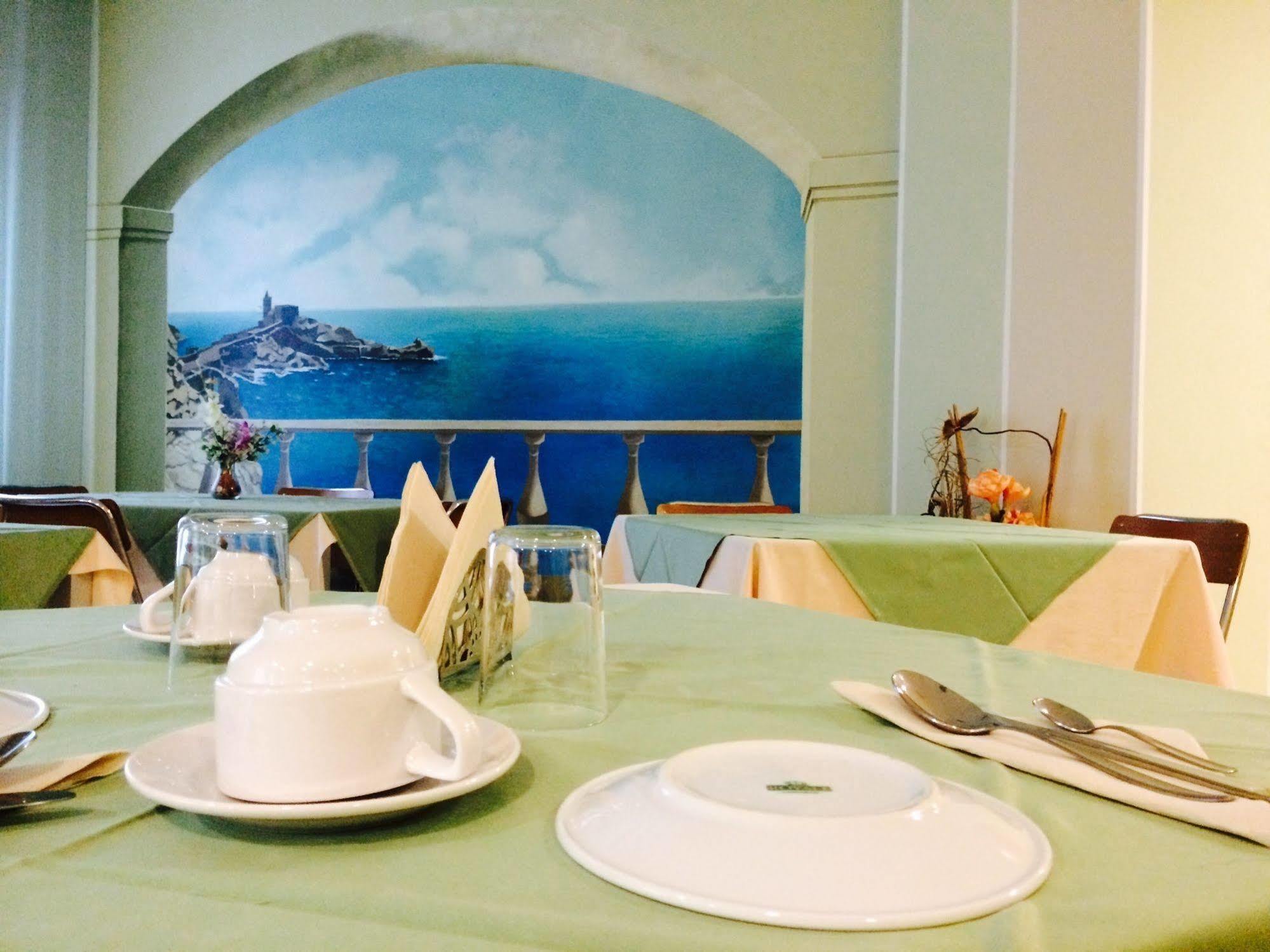 Hh Il Gabbiano Hotell La Spezia Exteriör bild