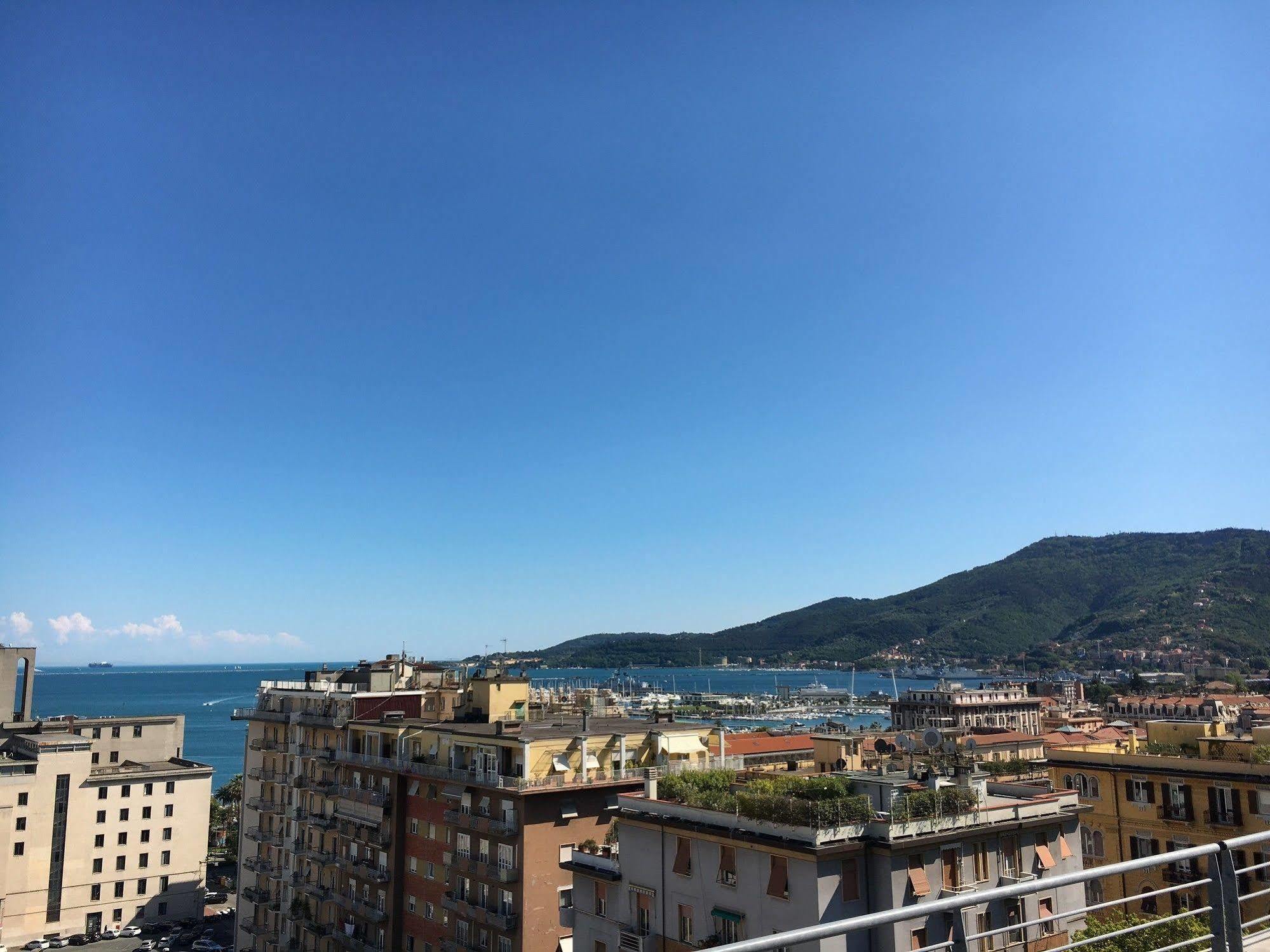 Hh Il Gabbiano Hotell La Spezia Exteriör bild